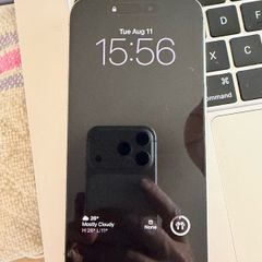 iPhone 15 Pro 256GB, Mint Condition, Full Box Plus 2 Extra Cases