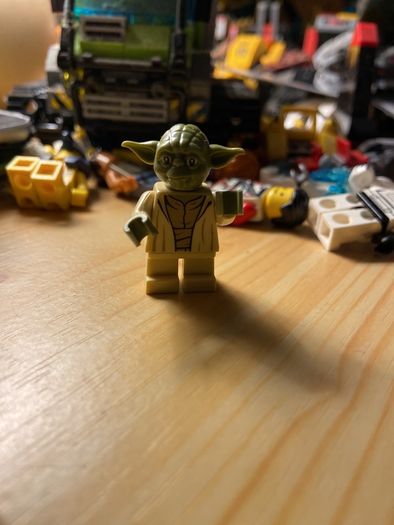 Lego Star Wars Minifigure Yoda 75017 Dark Green Euc C16-2