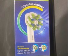 Braun Oral B Cross Action clean maximiser Replacement Toothbrush Heads 4 pcs