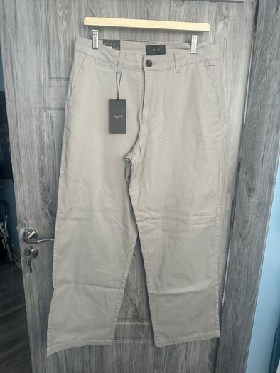 Bnwt Adpt Trousers 34/32
