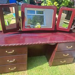 dresser