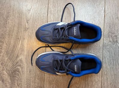 Adidas Childrens runners Navy UK 3.5 EU36