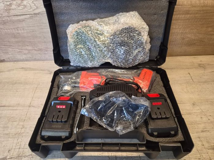 18V 125mm Angle Grinder + 2 Batteries + Accessories