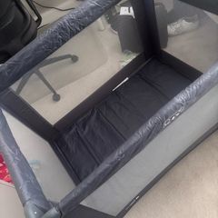 Cuggl travel cot