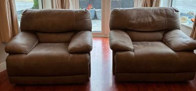 2 Brown suede recliner chairs