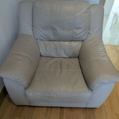Leather Suite for Sale  950 (Collection Only)