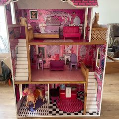Child's Doll House