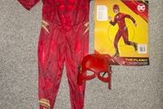 Flash outfit, 5-6yrs old