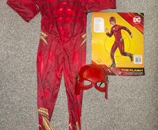 Flash outfit, 5-6yrs old