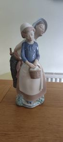 Porcelain figurine Nao by Liadro hand made in Spain
