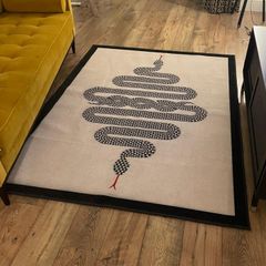 Rug
