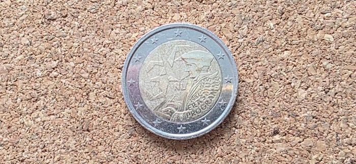 2 euro coin