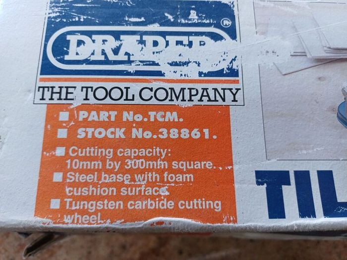 Tile cutter