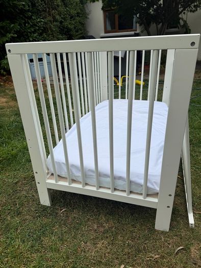 Ikea cot (Gulliver)