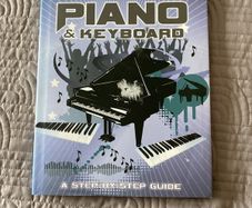 Book - Learn to play the piano & Keyboard