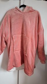 pink hoodie