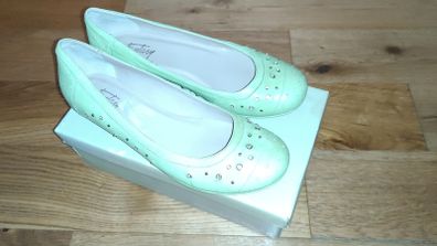 Pastel Green Sandals (Fantasy Brand)