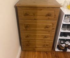 chest of drawers