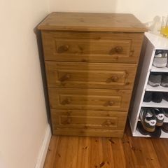 chest of drawers
