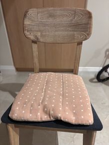 seat cushions / pads (5)