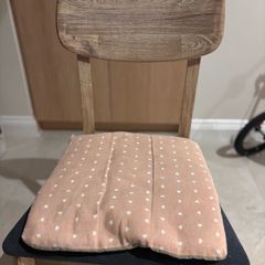 seat cushions / pads (5)