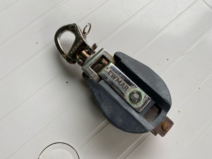Lewmar 66mm Delrin Size 1 Snatch Block