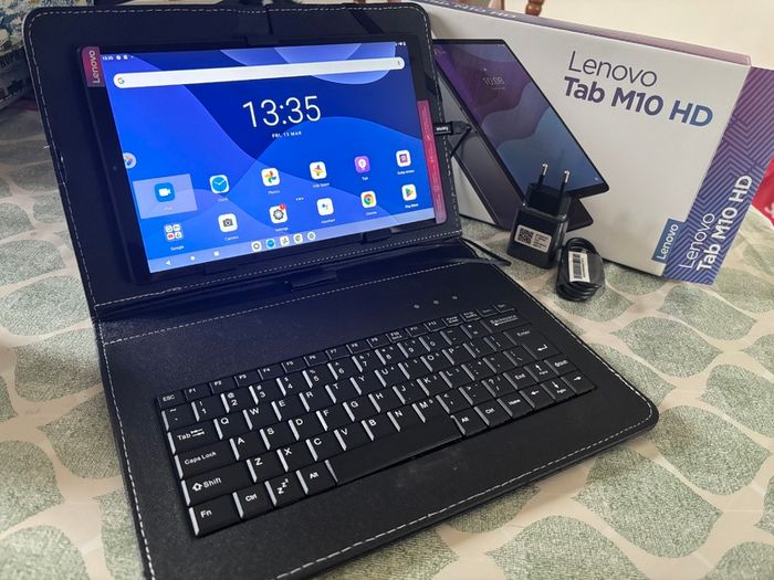 Lenovo Tab M10 HD 10.1" Brand New with Tags Full Package with Keyboard Case