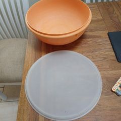 Tupperware Mixing