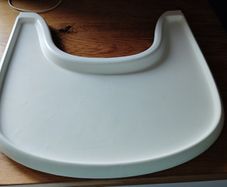 stokke tray