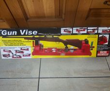 Gun vise gun smithing cleaning bench