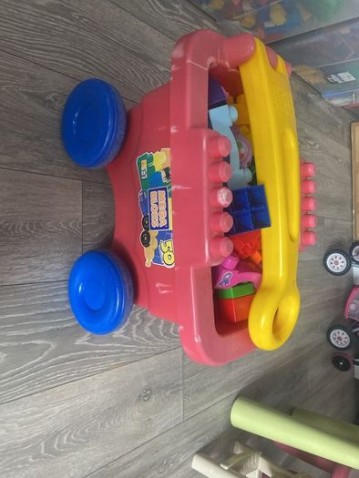 Trolley mega Blocks