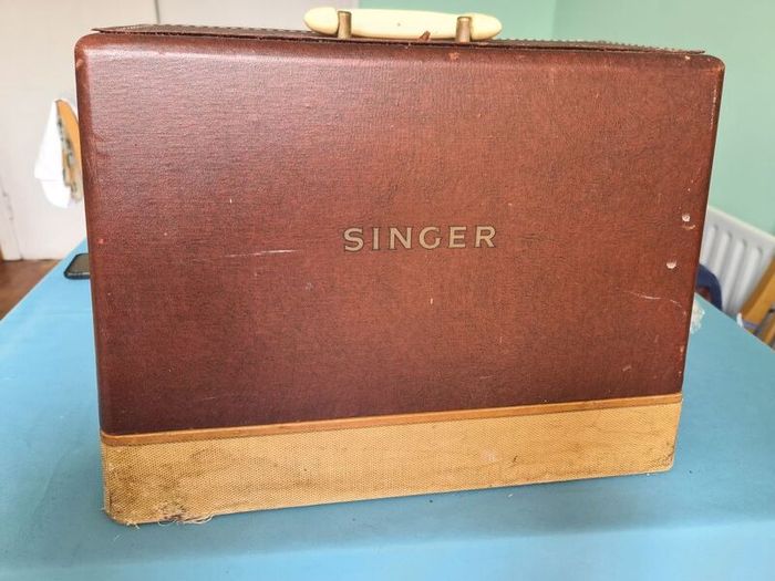 SINGER Sewing machine