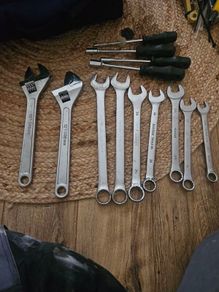 spanners and nut spinners