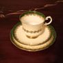 Very Rare Beautiful Vintage Elizabethan with Green and Gold Pattern. Image 5