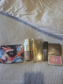 Luxury makeup