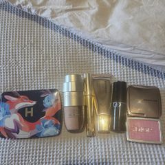Luxury makeup