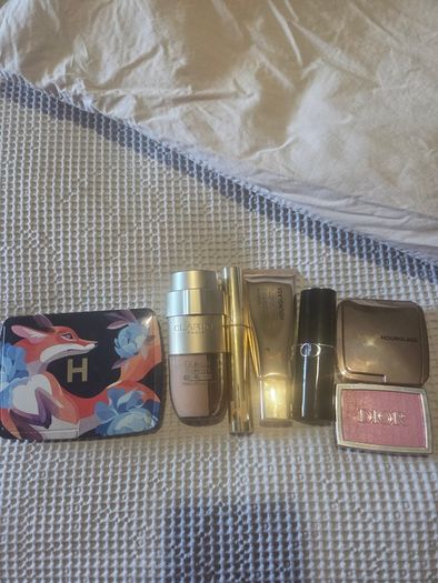 Luxury makeup