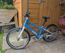 Woom 4 kids' bike in sky blue (for age 6-8)