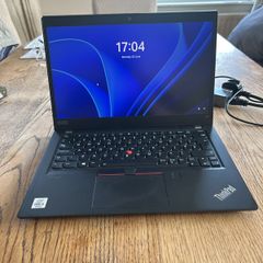 lenovo thinkpad with windows 11 with charger working perfect 225 Ono