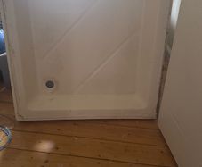 Shower tray