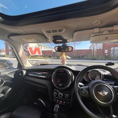 2017 MINI Cooper Automatic Panaromic Sunroof