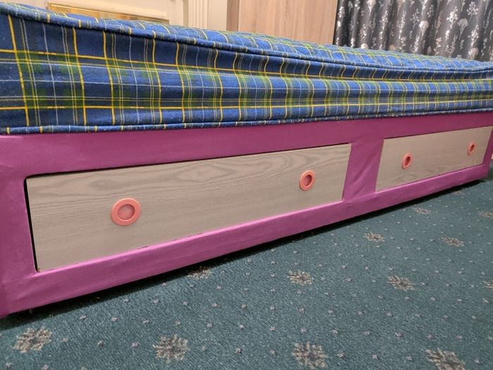 Single Bed