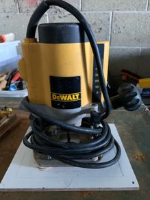 DeWalt DW 613 Electric Plunge Router