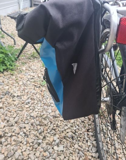 Bicycle pannier bag