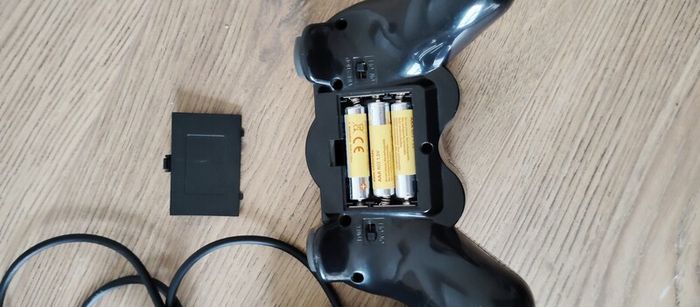 Ps2 Playstation 2 Controllers 1 Wireless and other Wired Working perfectly bundle