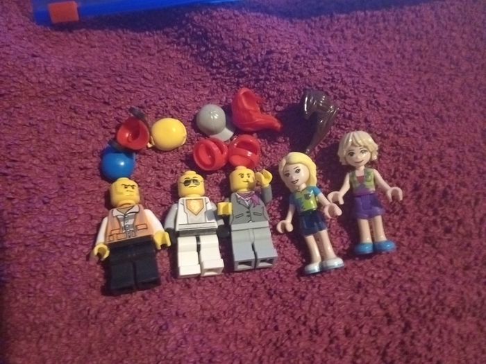 lego mini figures