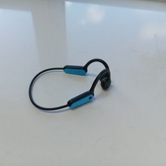 Bone conduction headphones