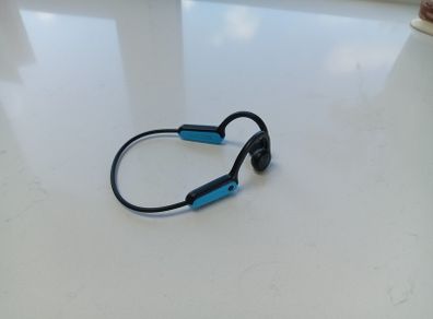 Bone conduction headphones