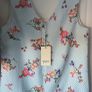 top Bnwt Yumi blue floral v front top lace detail Image 6