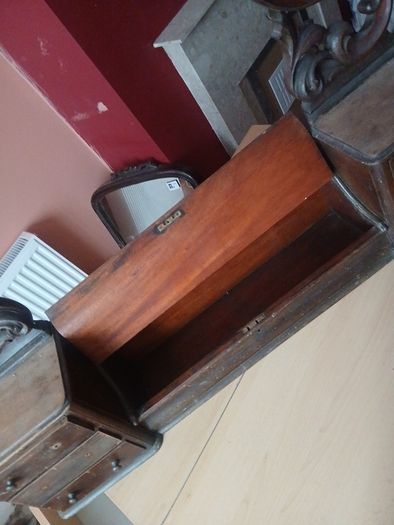 vanity mirror